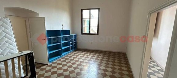 Квартира с 7 комнатами в Пистоя, Италия № 166294 3