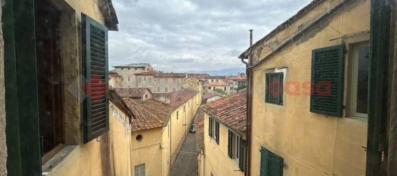 Квартира с 7 комнатами в Пистоя, Италия № 166294 4