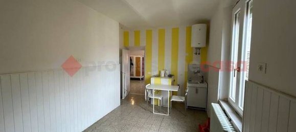 Квартира с 7 комнатами в Пистоя, Италия № 166294 5