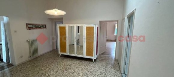 Квартира с 7 комнатами в Пистоя, Италия № 166294 11