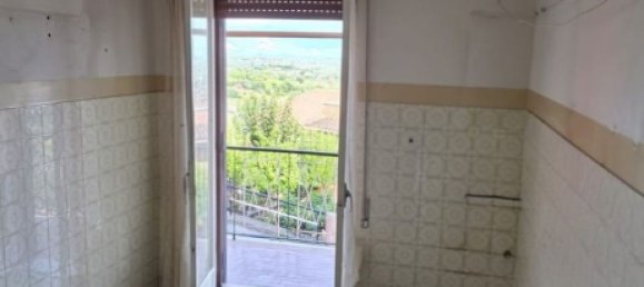 4 rooms Apartment in Lanuvio, Italy No. 275596 10