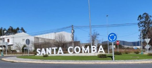 4 bedrooms House in Santa Comba, Spain No. 58580 6