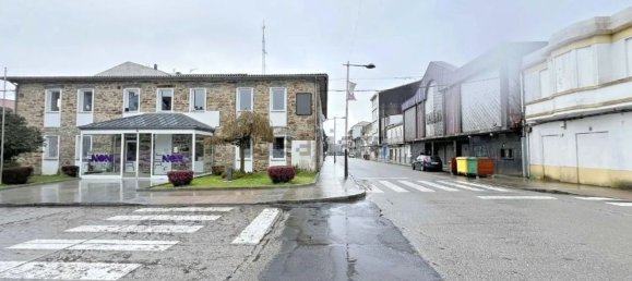 4 bedrooms House in Santa Comba, Spain No. 58580 16