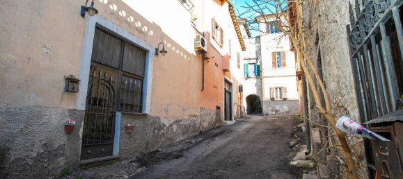 Propiedad comercial de 2 habitaciónes en Tarquinia, Italy No. 158190 9