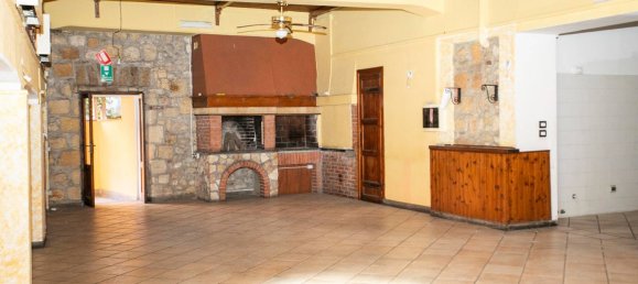 Propiedad comercial de 2 habitaciónes en Tarquinia, Italy No. 158190 23