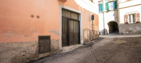 Propiedad comercial de 2 habitaciónes en Tarquinia, Italy No. 158190 8