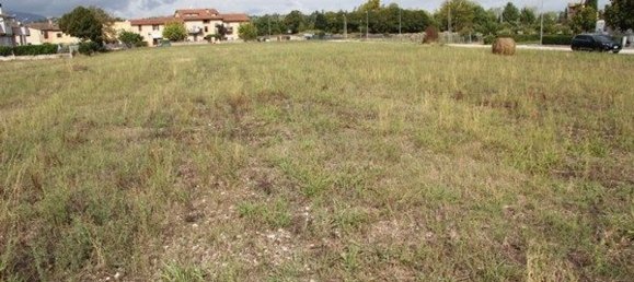 Grundstück in Spoleto, Italy 1215m², Nr. 69036 17