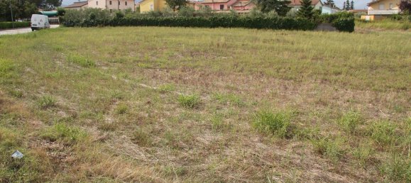 Grundstück in Spoleto, Italy 1215m², Nr. 69036 13