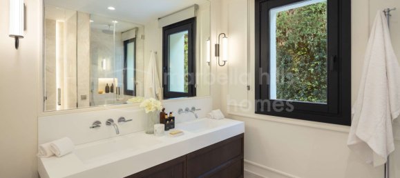 6 Schlafzimmer Villa in Marbella, Spain, Nr. 92102 4