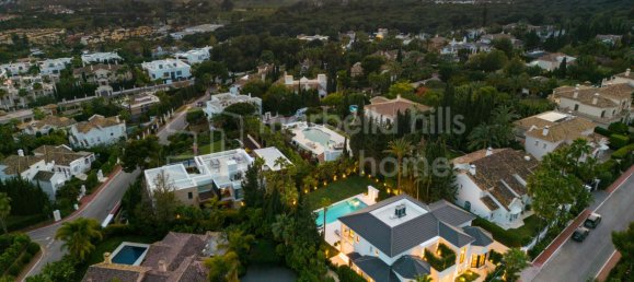 6 Schlafzimmer Villa in Marbella, Spain, Nr. 92102 30