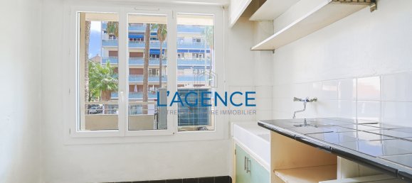 Apartamento de 1 dormitorio en Hyeres, France No. 329471 7