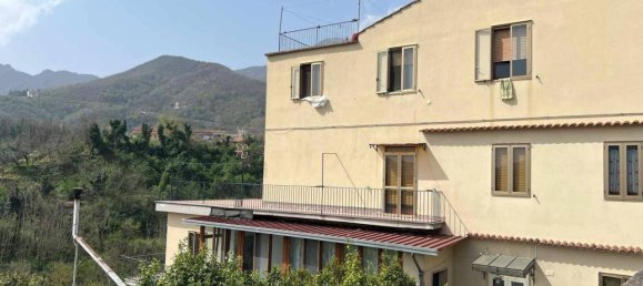 3 rooms Apartment in Cava de' Tirreni, Italy No. 37524 10