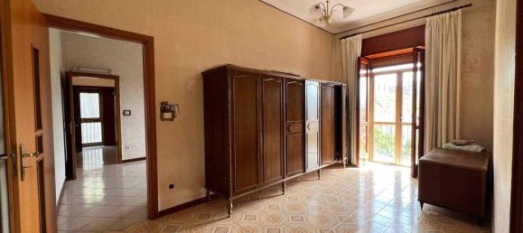 3 rooms Apartment in Cava de' Tirreni, Italy No. 37524 4