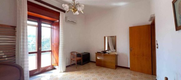 3 rooms Apartment in Cava de' Tirreni, Italy No. 37524 11