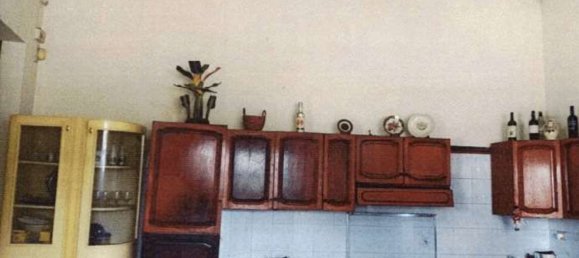 Дом с 10 комнатами в Бриндизи, Италия № 184043 2