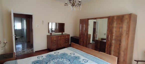 5-salle Appartement à Fabriano, Italy No. 283259 17