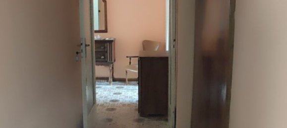 5-salle Appartement à Fabriano, Italy No. 283259 7