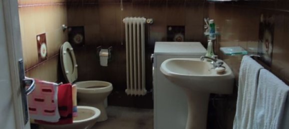 5-salle Appartement à Fabriano, Italy No. 283259 16