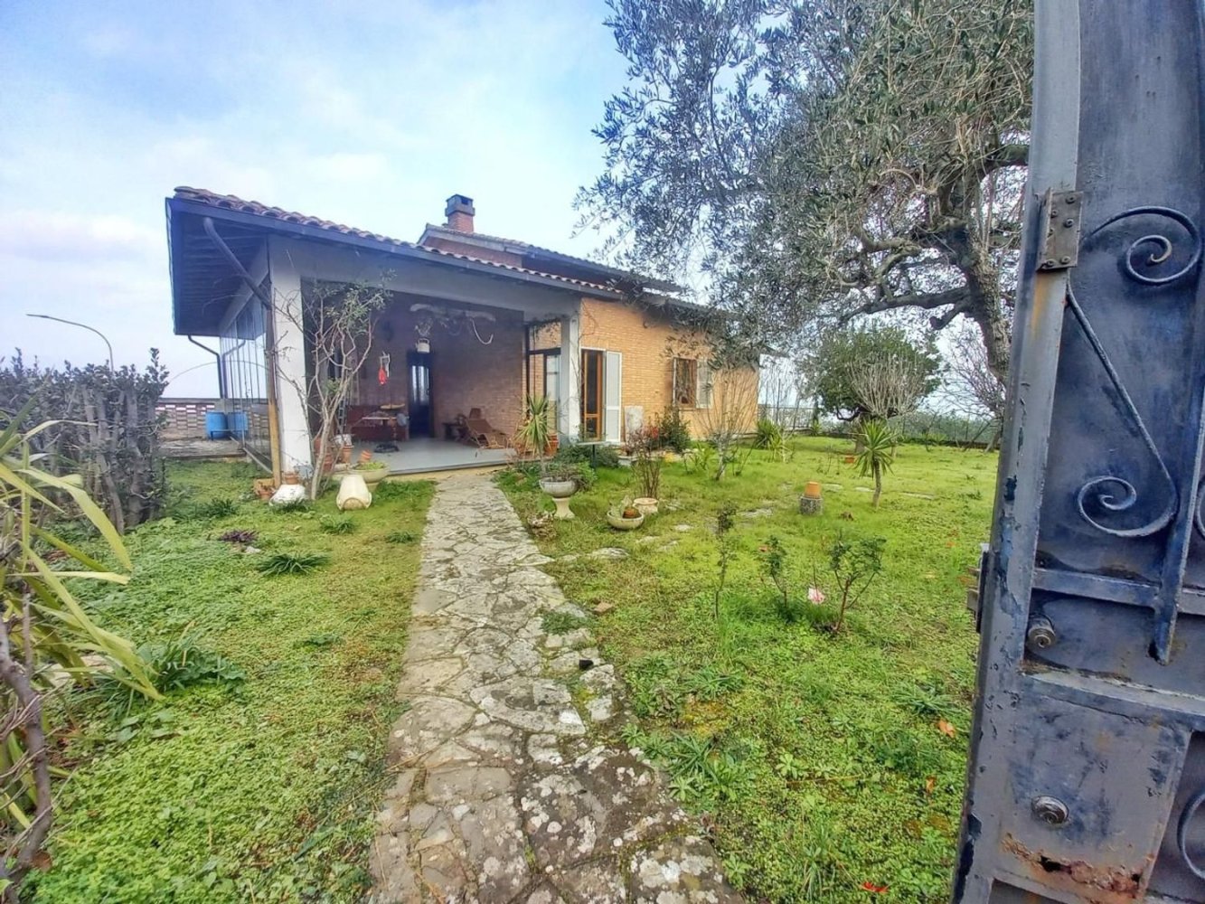 7 rooms Villa in Montaione, Italy No. 91778