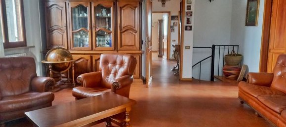 7 rooms Villa in Montaione, Italy No. 91778 4