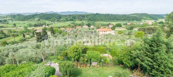 3 غرف نوم فيلا في Pisa, Italy رقم 52048 21