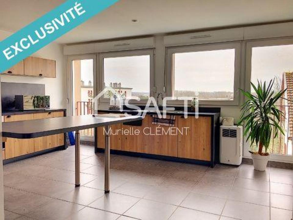 Apartamento de 3 dormitorios en Rethel, France No. 31755