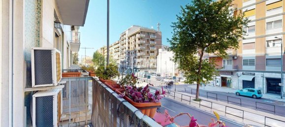 2 bedrooms Apartment in Bari, Italy No. 278663 2