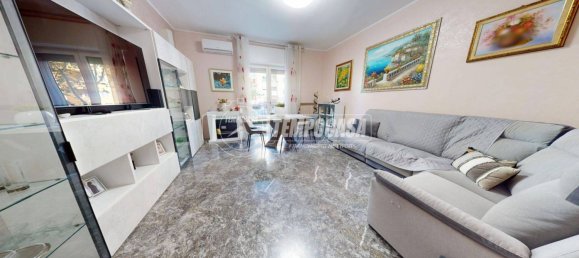 2 bedrooms Apartment in Bari, Italy No. 278663 3