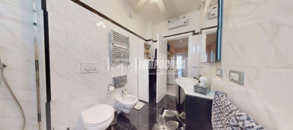 2 bedrooms Apartment in Bari, Italy No. 278663 9