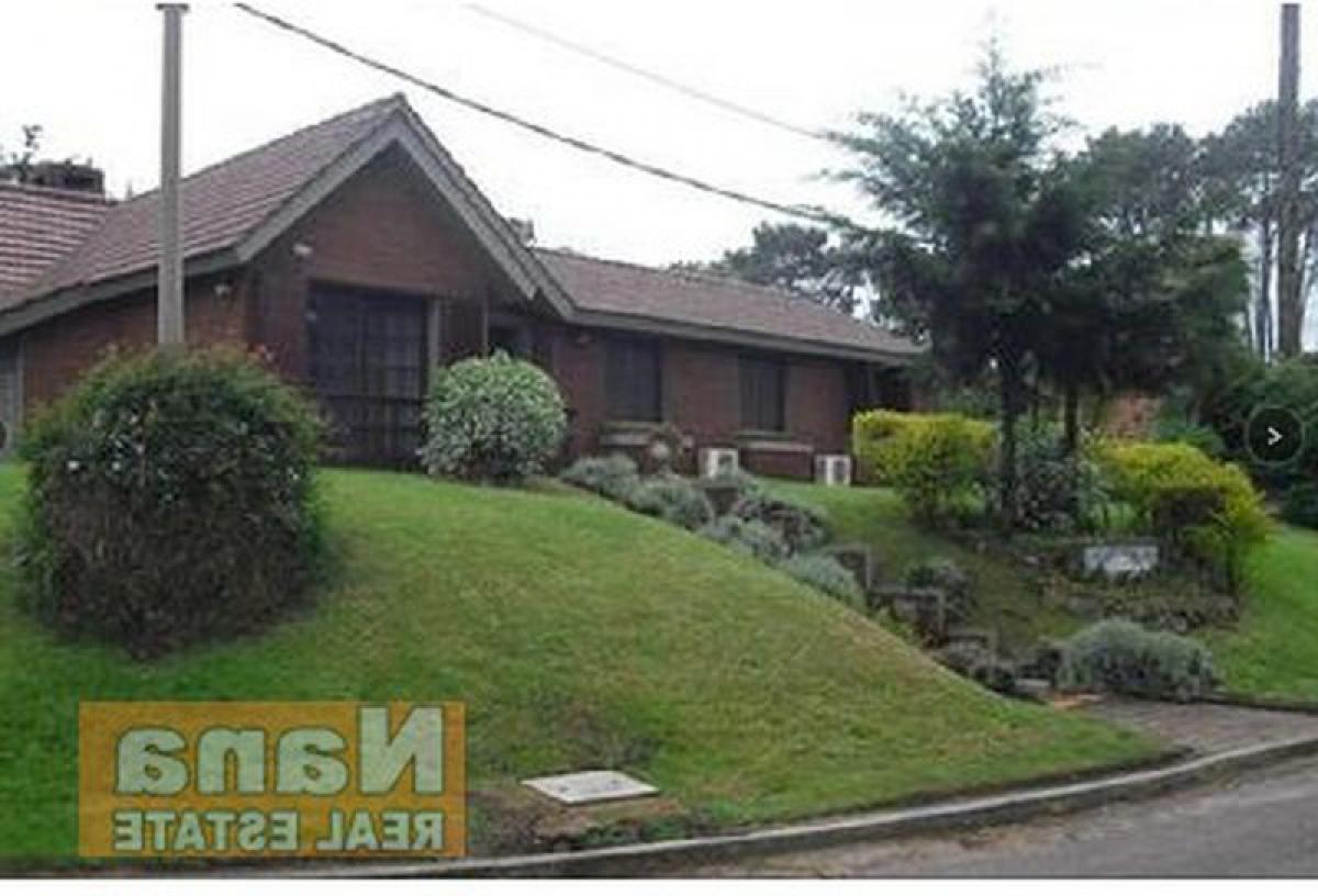 4 bedrooms House in Maldonado, Uruguay No. 8965