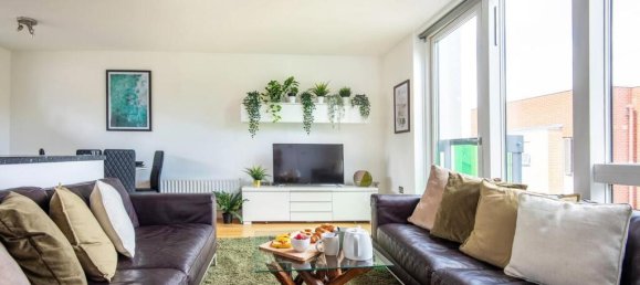 2 bedrooms Apartment in London, United Kingdom No. 12585 8