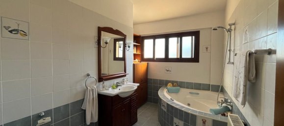 4 Schlafzimmer Villa in Empa, Cyprus, Nr. 23373 18