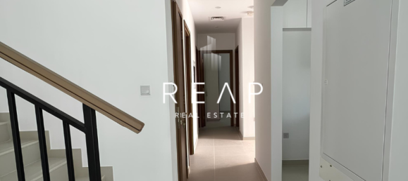 Villa de 4 dormitorios en Dubai Land, UAE No. 30891 9