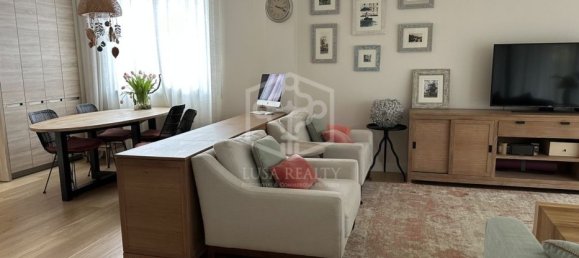 4 bedrooms Villa in Gava, Spain No. 16331 3