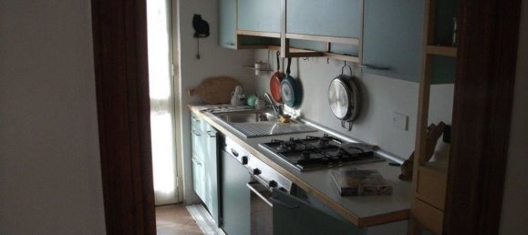 4 rooms Penthouse in Carrara, Italy No. 47582 10