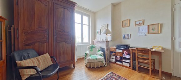 3 Schlafzimmer Haus in Tours, France, Nr. 242088 7