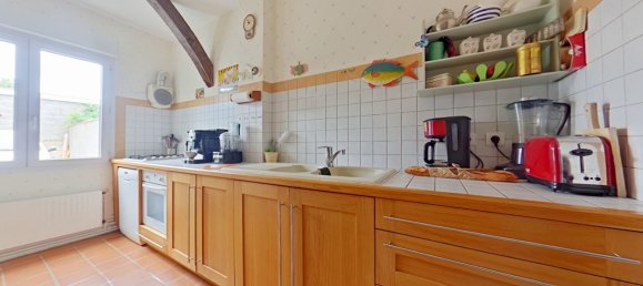 3 Schlafzimmer Haus in Tours, France, Nr. 242088 3