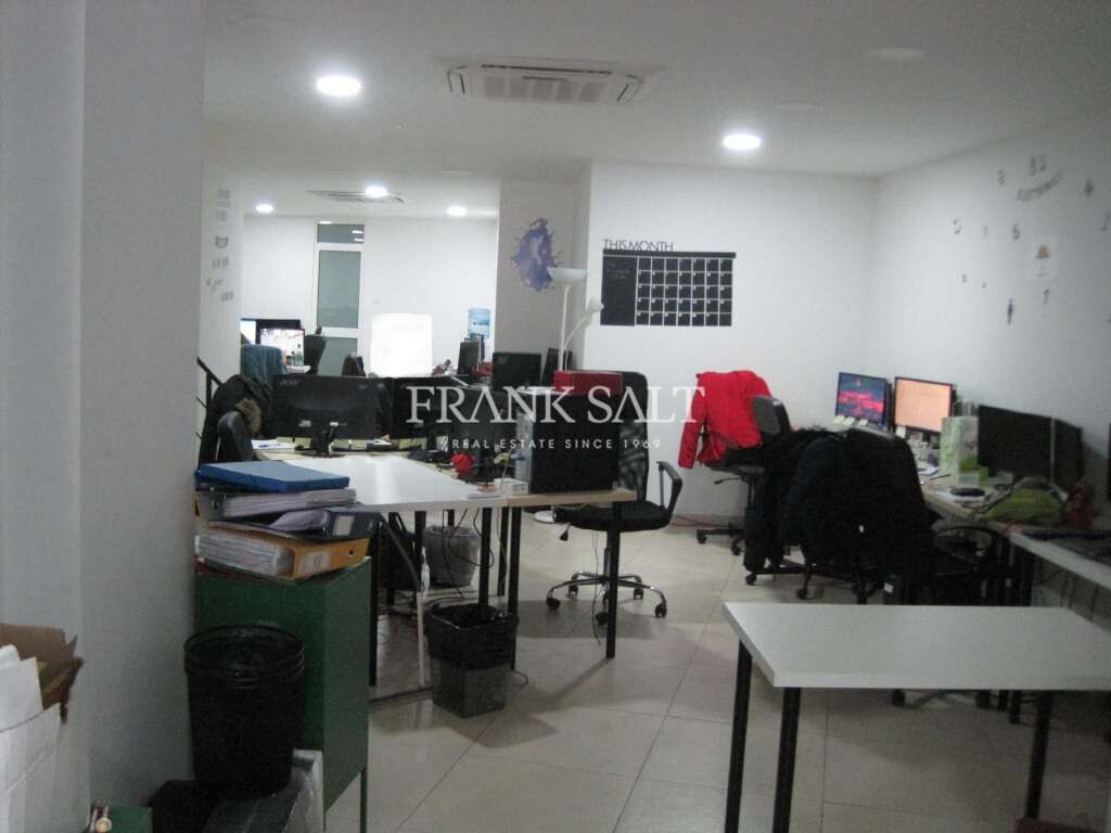 170m² Office in Saint Julian's, Malta No. 12054
