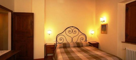 Casa de 5 dormitorios en Cortona, Italy No. 58506 4