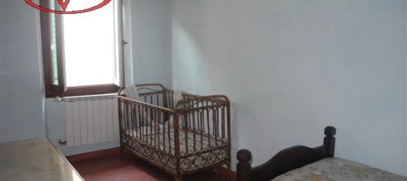 Apartamento de 4 habitaciónes en Loro Ciuffenna, Italy No. 234925 10