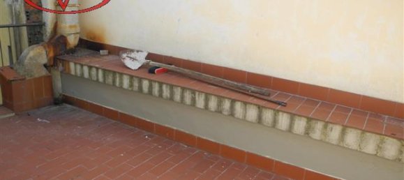 Apartamento de 4 habitaciónes en Loro Ciuffenna, Italy No. 234925 5