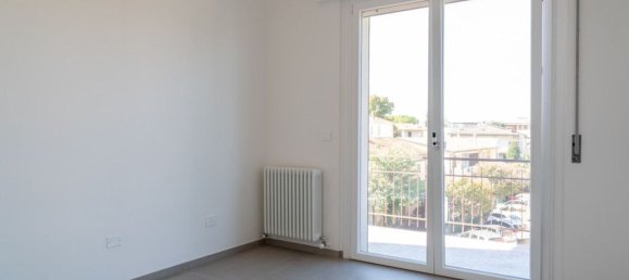 3 bedrooms Apartment in Forlì, Italy No. 373620 16