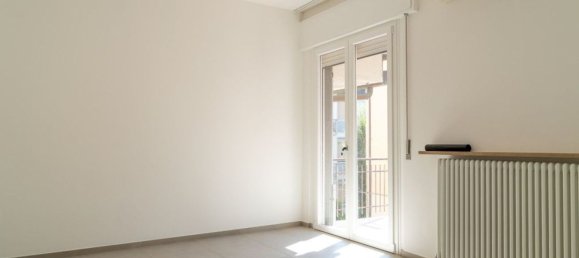 3 bedrooms Apartment in Forlì, Italy No. 373620 4