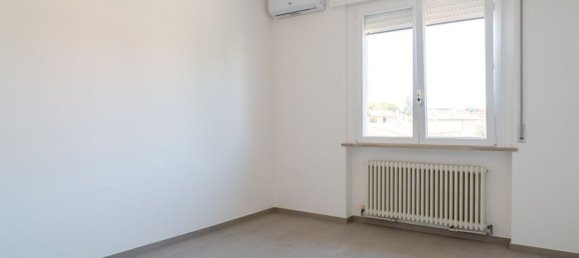3 bedrooms Apartment in Forlì, Italy No. 373620 21