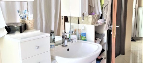 3 Schlafzimmer Wohnung in Turin, Italy, Nr. 350022 14