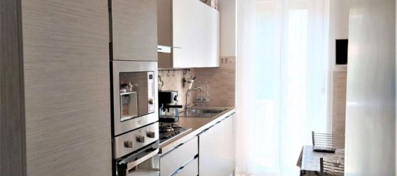 3 Schlafzimmer Wohnung in Turin, Italy, Nr. 350022 5