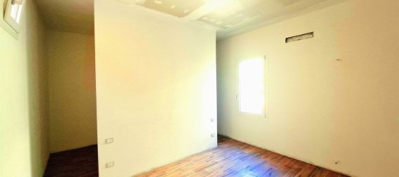 4 rooms Apartment in Poggio a Caiano, Italy No. 259064 19