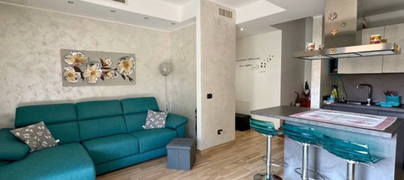 2 chambres Appartement à Cologno Monzese, Italy No. 323694 5