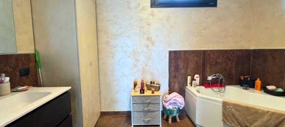 2 chambres Appartement à Cologno Monzese, Italy No. 323694 13