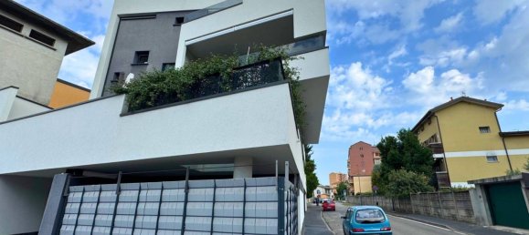 2 chambres Appartement à Cologno Monzese, Italy No. 323694 27